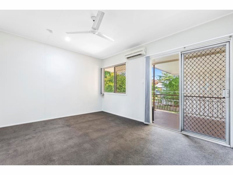 12 Churchill Street, Park Avenue QLD 4701